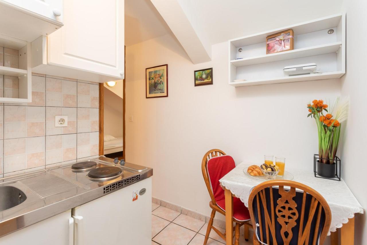 Dingdoong's Apartman *